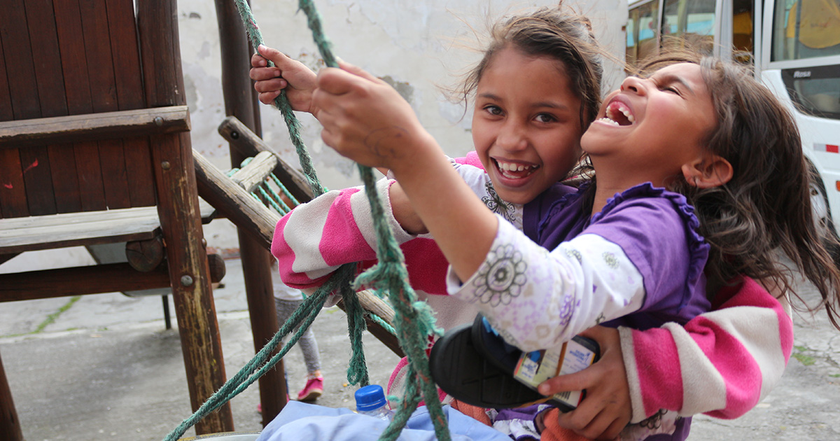 Ninos De Escasos Recursos Encuentran Diversion Y Despreocupacion En Los Centros Comunitarios De Ci Children International Organizacion Humanitaria