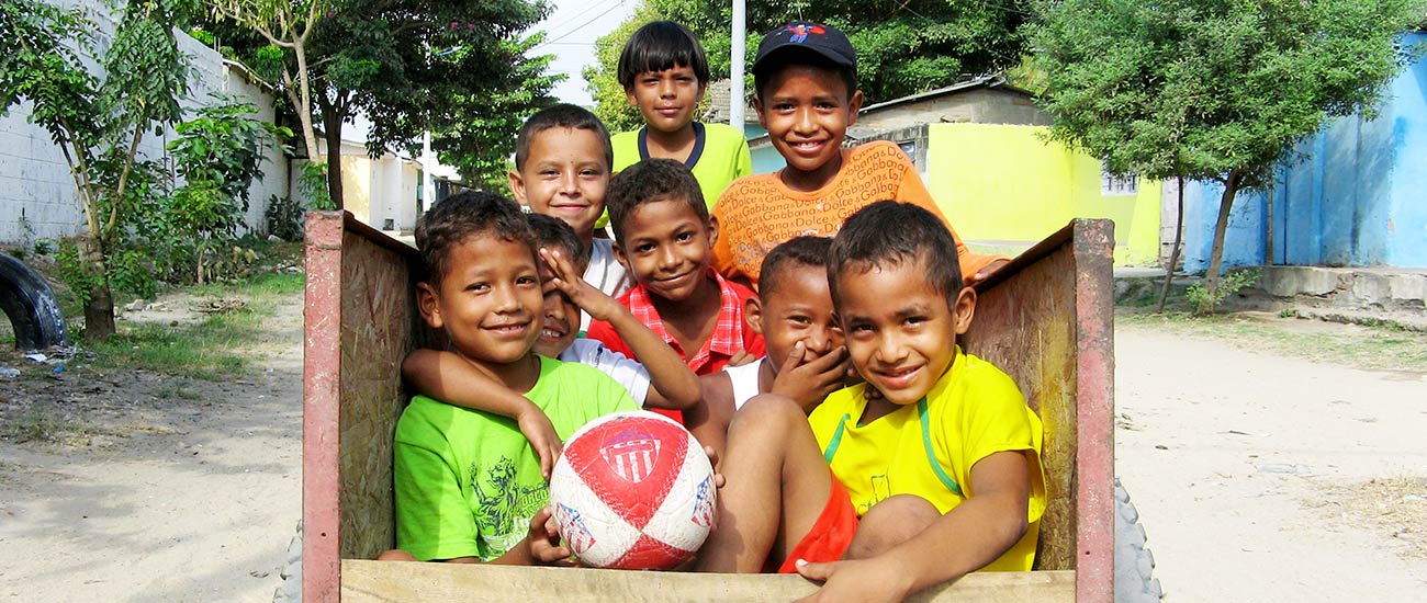 Apadrinar Un Nino En Sudamerica Children International Programa De Apadrinamiento Para Ninos De Sudamerica