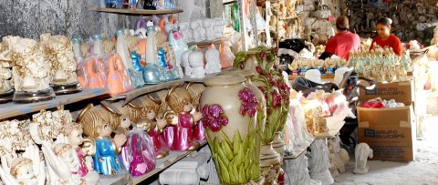 Colorful Mexican handicrafts 