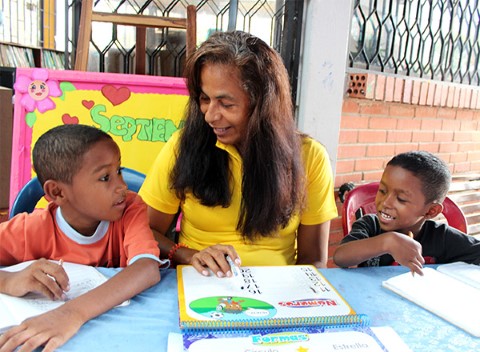 Madre voluntarias de Children International