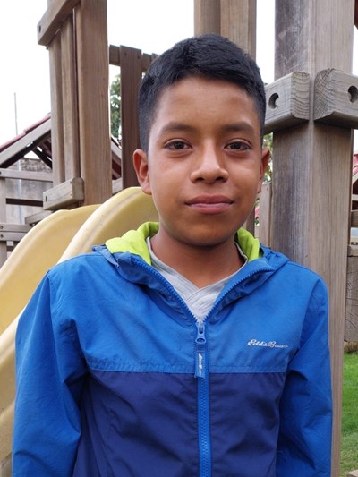 Help Oscar David by becoming a child sponsor. Sponsoring a child is a rewarding and heartwarming experience.