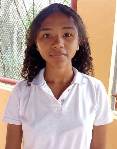 Help Yisela Surey by becoming a child sponsor. Sponsoring a child is a rewarding and heartwarming experience.