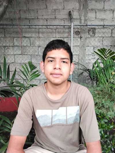 Help Josue Jahir by becoming a child sponsor. Sponsoring a child is a rewarding and heartwarming experience.