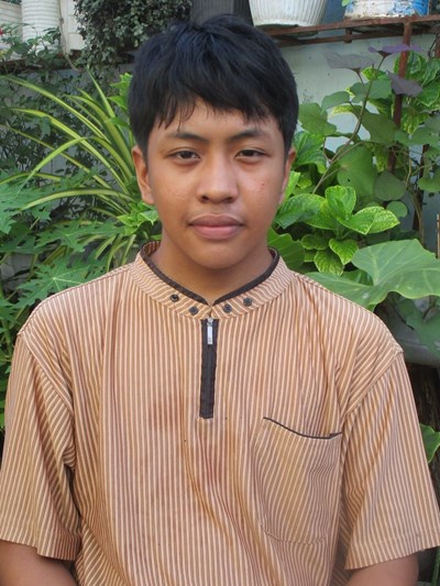 Help Jhon May R. by becoming a child sponsor. Sponsoring a child is a rewarding and heartwarming experience.