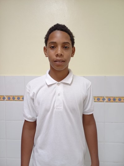 Help Yeury by becoming a child sponsor. Sponsoring a child is a rewarding and heartwarming experience.