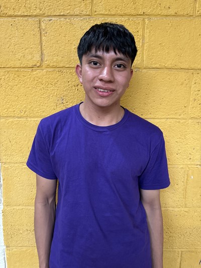 Help Walter Rafael by becoming a child sponsor. Sponsoring a child is a rewarding and heartwarming experience.