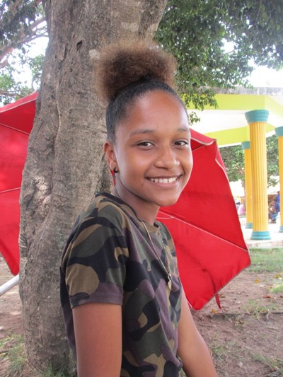 Help Reny by becoming a child sponsor. Sponsoring a child is a rewarding and heartwarming experience.