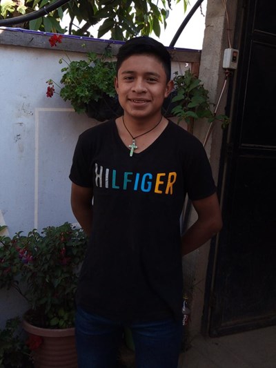 Help Cesar Oswaldo by becoming a child sponsor. Sponsoring a child is a rewarding and heartwarming experience.