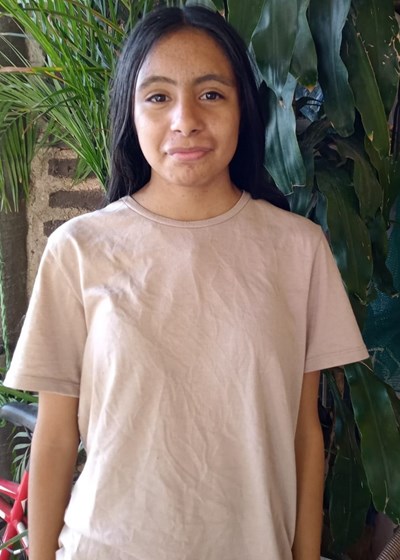 Help Alondra Yareli by becoming a child sponsor. Sponsoring a child is a rewarding and heartwarming experience.