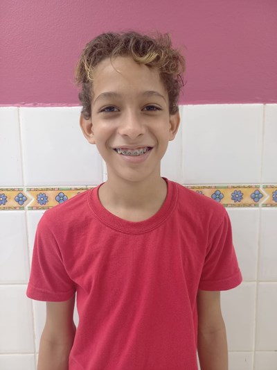 Help David De Jesus by becoming a child sponsor. Sponsoring a child is a rewarding and heartwarming experience.