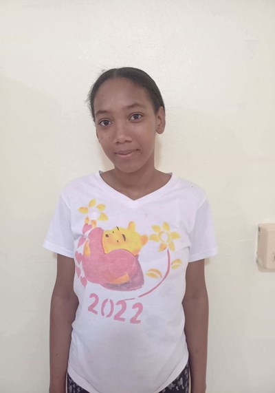 Help Llaqueilin by becoming a child sponsor. Sponsoring a child is a rewarding and heartwarming experience.