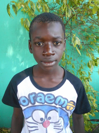 Help Francis by becoming a child sponsor. Sponsoring a child is a rewarding and heartwarming experience.