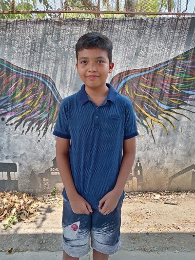 Help Edis Jaffeth by becoming a child sponsor. Sponsoring a child is a rewarding and heartwarming experience.