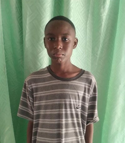 Help Yonfredi by becoming a child sponsor. Sponsoring a child is a rewarding and heartwarming experience.