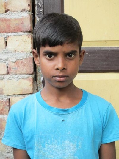 Help Dharamveer by becoming a child sponsor. Sponsoring a child is a rewarding and heartwarming experience.