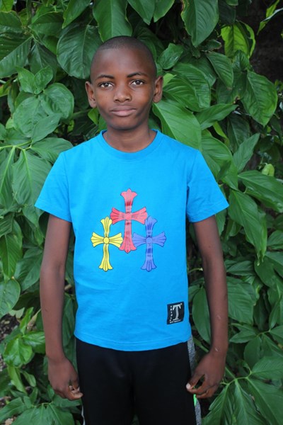 Help Samuel by becoming a child sponsor. Sponsoring a child is a rewarding and heartwarming experience.