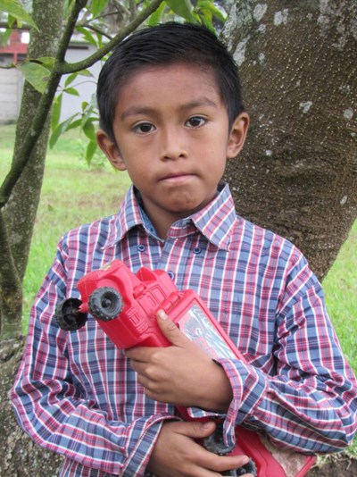 Help Victor Alexander by becoming a child sponsor. Sponsoring a child is a rewarding and heartwarming experience.