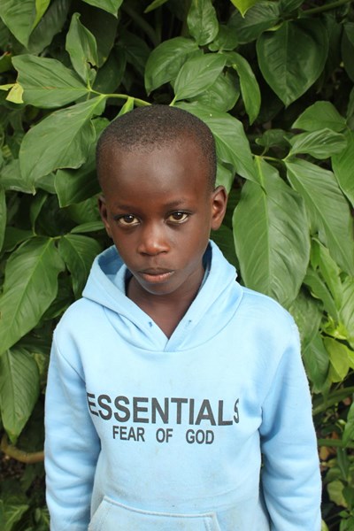 Help Alex by becoming a child sponsor. Sponsoring a child is a rewarding and heartwarming experience.