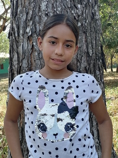 Help Ashley Dayana by becoming a child sponsor. Sponsoring a child is a rewarding and heartwarming experience.