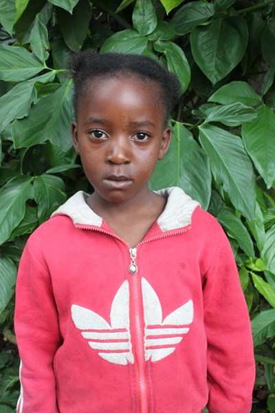 Help Chisomo by becoming a child sponsor. Sponsoring a child is a rewarding and heartwarming experience.