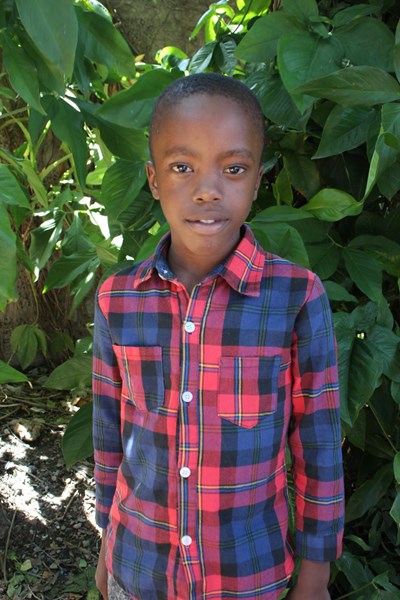 Help Paul by becoming a child sponsor. Sponsoring a child is a rewarding and heartwarming experience.