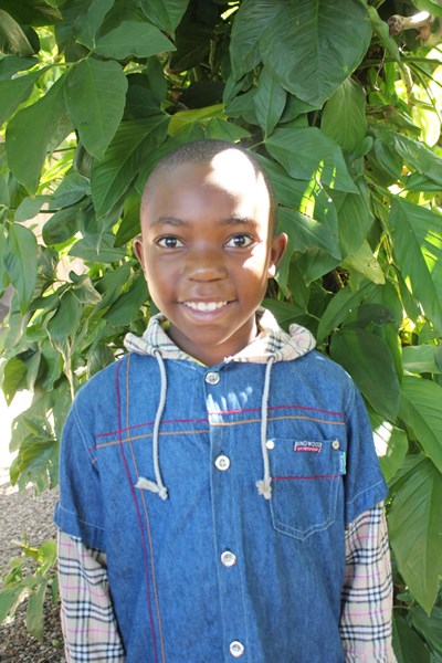 Help Shephard by becoming a child sponsor. Sponsoring a child is a rewarding and heartwarming experience.