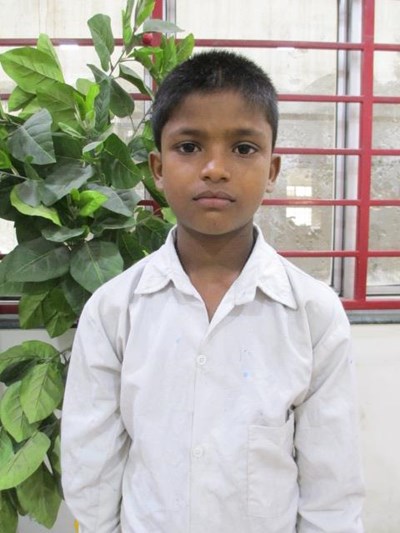 Help Vikas by becoming a child sponsor. Sponsoring a child is a rewarding and heartwarming experience.