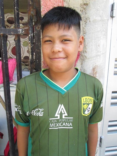 Help Damián Isaias by becoming a child sponsor. Sponsoring a child is a rewarding and heartwarming experience.