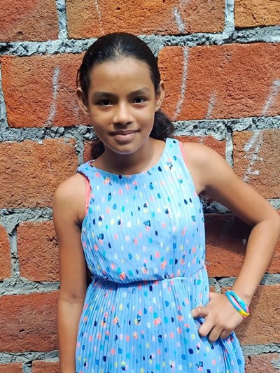 Help Danna Astrid by becoming a child sponsor. Sponsoring a child is a rewarding and heartwarming experience.