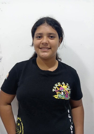 Ayude a Danna Gimena apadrinándole hoy. El apadrinamiento es una experiencia hermosa y gratificante.