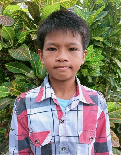 Help Jann Matthew D. by becoming a child sponsor. Sponsoring a child is a rewarding and heartwarming experience.