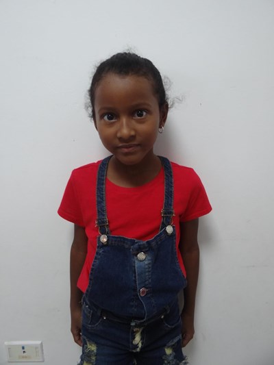 Help Shainny Sofia by becoming a child sponsor. Sponsoring a child is a rewarding and heartwarming experience.