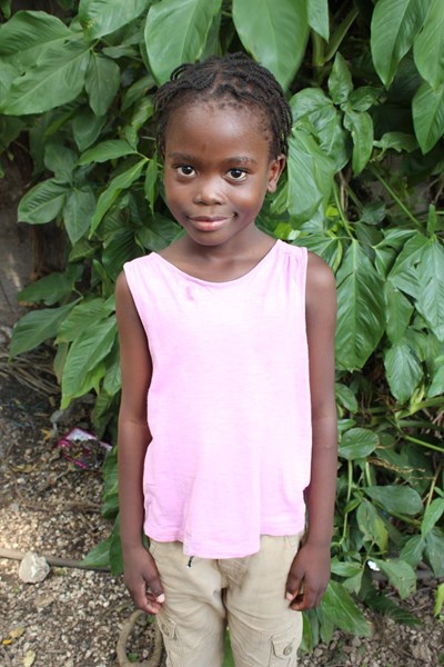 Help Alice Lushomo by becoming a child sponsor. Sponsoring a child is a rewarding and heartwarming experience.