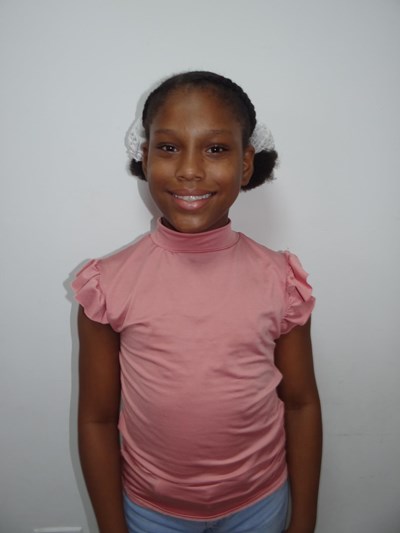 Help Driana Isabeth by becoming a child sponsor. Sponsoring a child is a rewarding and heartwarming experience.