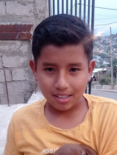 Help Nestor Andrés by becoming a child sponsor. Sponsoring a child is a rewarding and heartwarming experience.