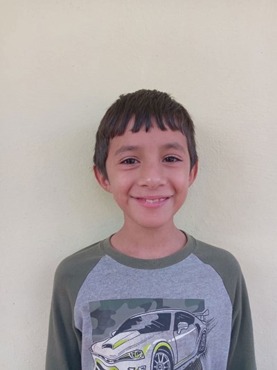 Help Emil Rene by becoming a child sponsor. Sponsoring a child is a rewarding and heartwarming experience.