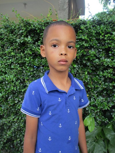 Help Raynel Gabriel by becoming a child sponsor. Sponsoring a child is a rewarding and heartwarming experience.