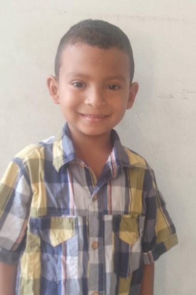 Help Ivan Dario by becoming a child sponsor. Sponsoring a child is a rewarding and heartwarming experience.