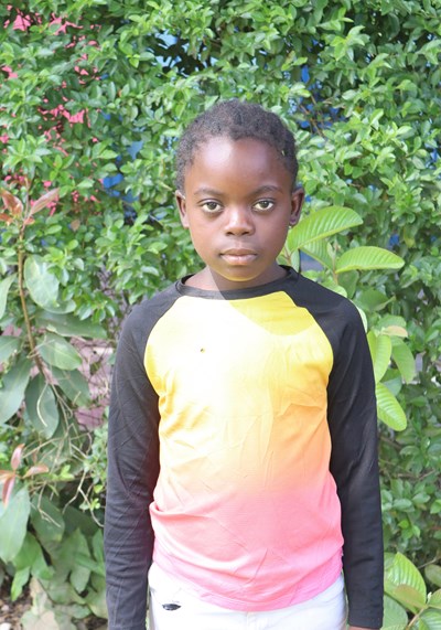 Help Elizabeth by becoming a child sponsor. Sponsoring a child is a rewarding and heartwarming experience.