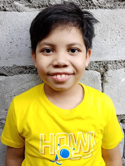 Help Jiro T. by becoming a child sponsor. Sponsoring a child is a rewarding and heartwarming experience.