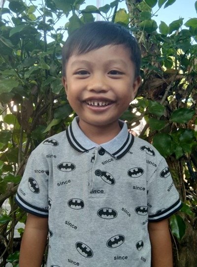 Help Renzo Jake M. by becoming a child sponsor. Sponsoring a child is a rewarding and heartwarming experience.