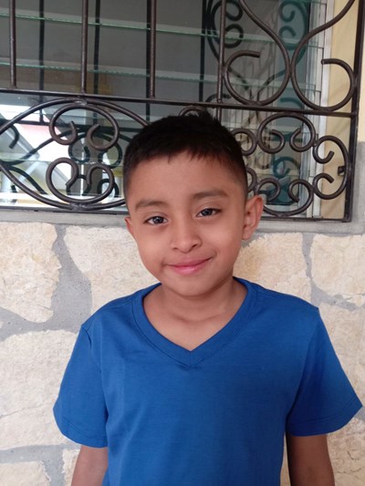 Help Osman Andony by becoming a child sponsor. Sponsoring a child is a rewarding and heartwarming experience.