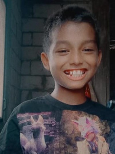 Help Jose Andres by becoming a child sponsor. Sponsoring a child is a rewarding and heartwarming experience.