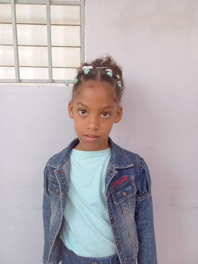 Help Dashly Luisa by becoming a child sponsor. Sponsoring a child is a rewarding and heartwarming experience.