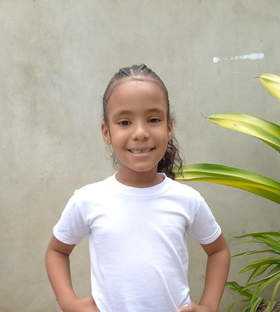 Help Maia Massiel by becoming a child sponsor. Sponsoring a child is a rewarding and heartwarming experience.