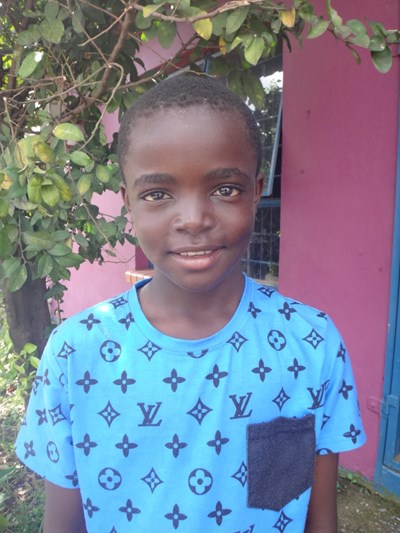 Help Greyton by becoming a child sponsor. Sponsoring a child is a rewarding and heartwarming experience.