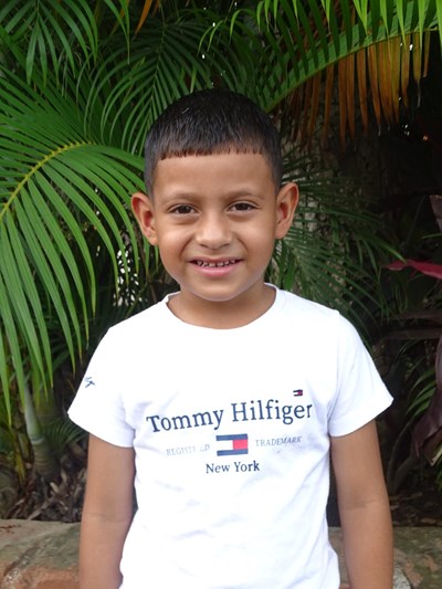Help Jonathan Josue by becoming a child sponsor. Sponsoring a child is a rewarding and heartwarming experience.