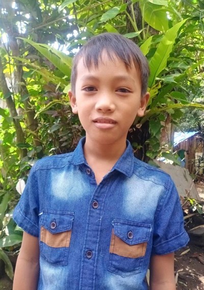 Help Chris Aljen B. by becoming a child sponsor. Sponsoring a child is a rewarding and heartwarming experience.