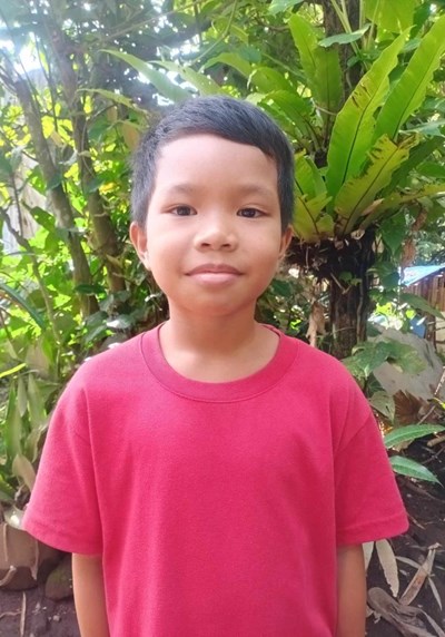 Help Albert B. by becoming a child sponsor. Sponsoring a child is a rewarding and heartwarming experience.
