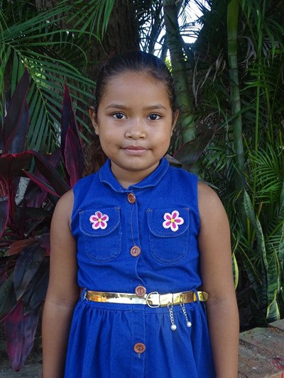 Help Angely Roxana by becoming a child sponsor. Sponsoring a child is a rewarding and heartwarming experience.